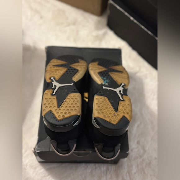 Jordan 6 low gs sz 6 - Picture 8 of 8